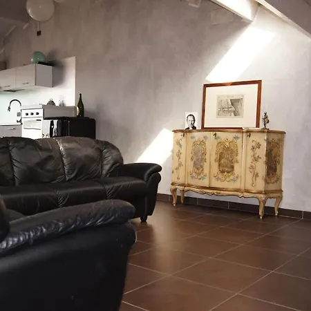 アパート Attico Centro San Damiano dʼAsti